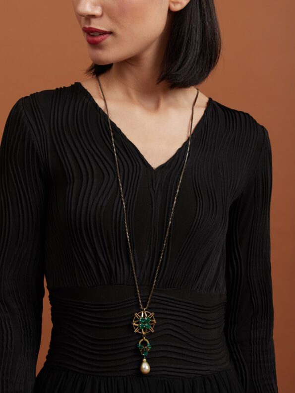 Green Pearl Necklace02