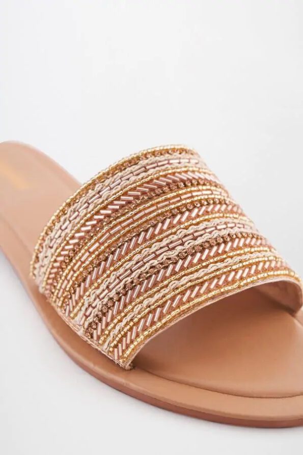 Multicoloured Embroidered Flat02