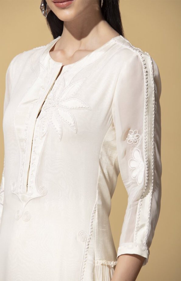 Wageza Ivory Tunic Set 04