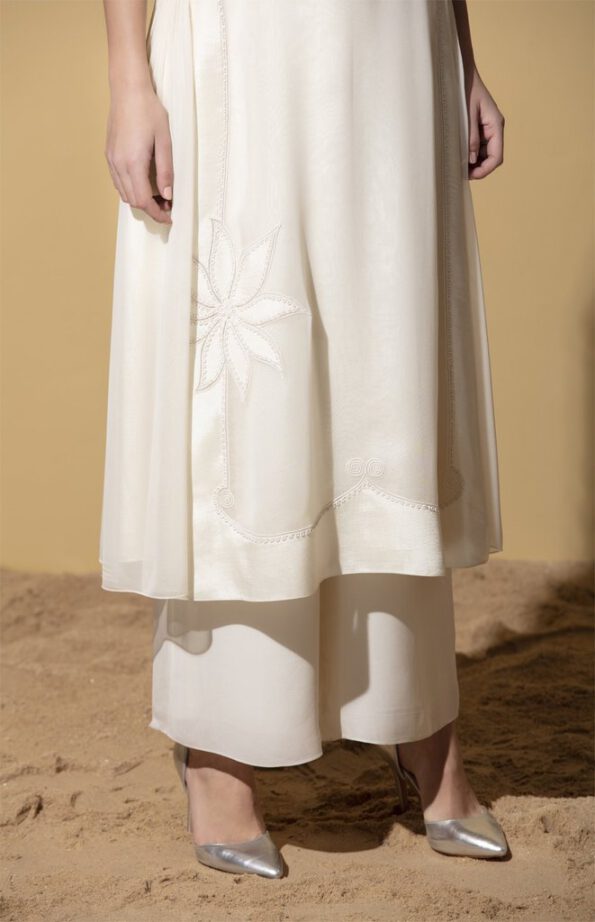 Wageza Ivory Tunic Set 05